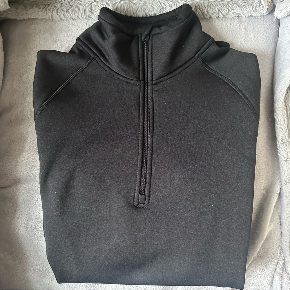 Avalanche Black Quarter Zip Pull Over Women’s Size L